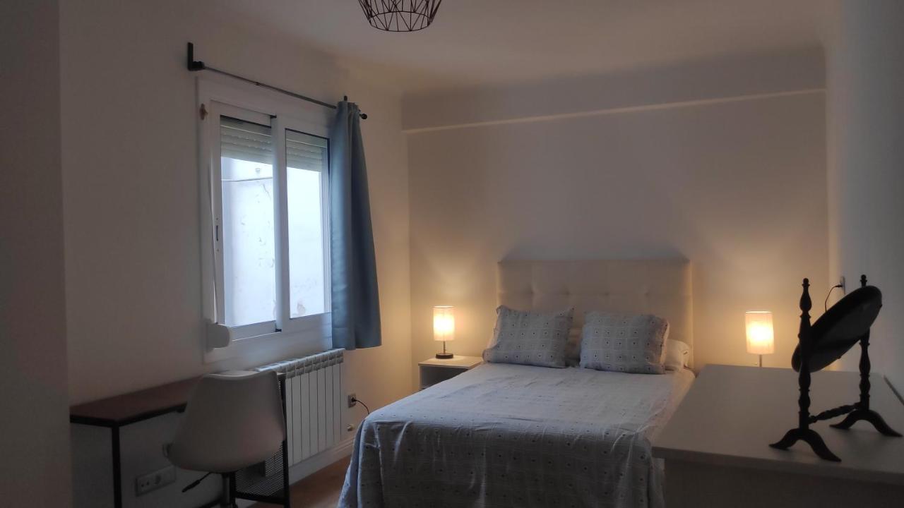 Terrace Apartment ซานต์อาเตรียเดเบซอซ ภายนอก รูปภาพ