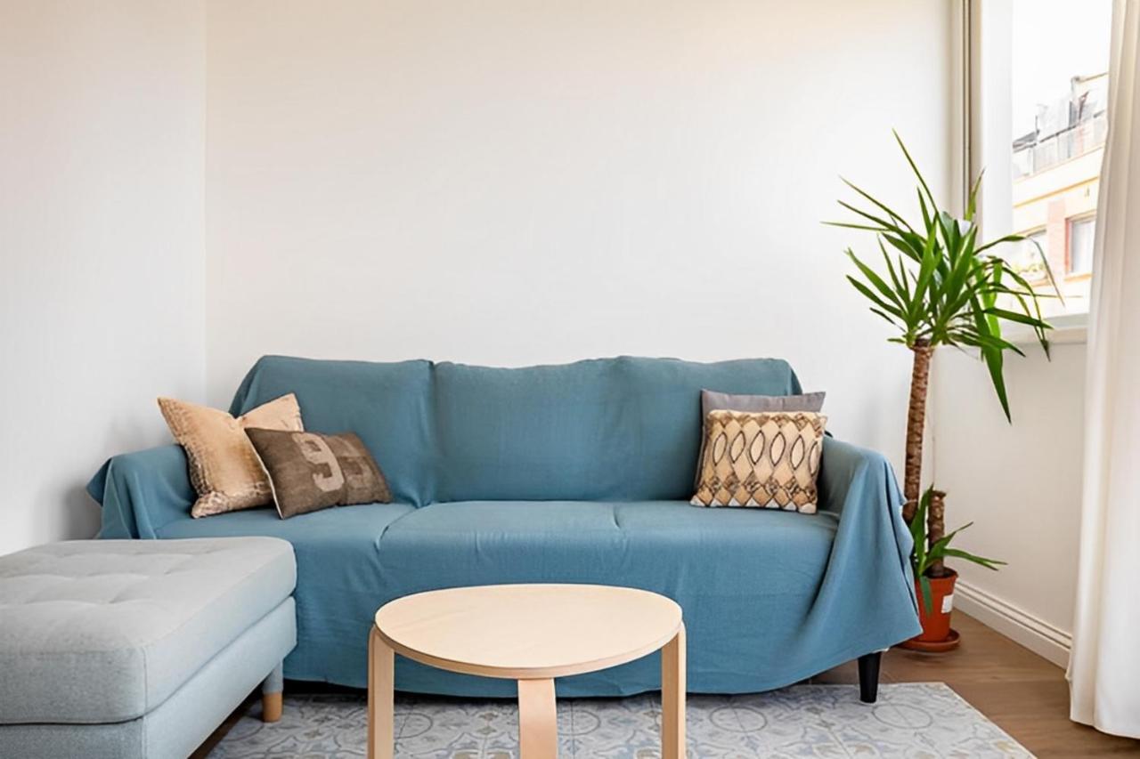 Terrace Apartment ซานต์อาเตรียเดเบซอซ ภายนอก รูปภาพ